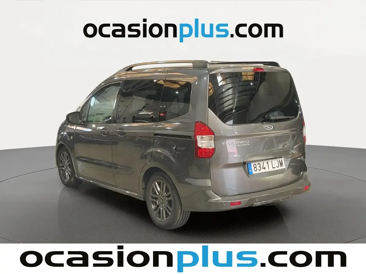 Usado Ford Tourneo Courier Sport 100 CV (73 kW) 2020 Gris Monovolumen