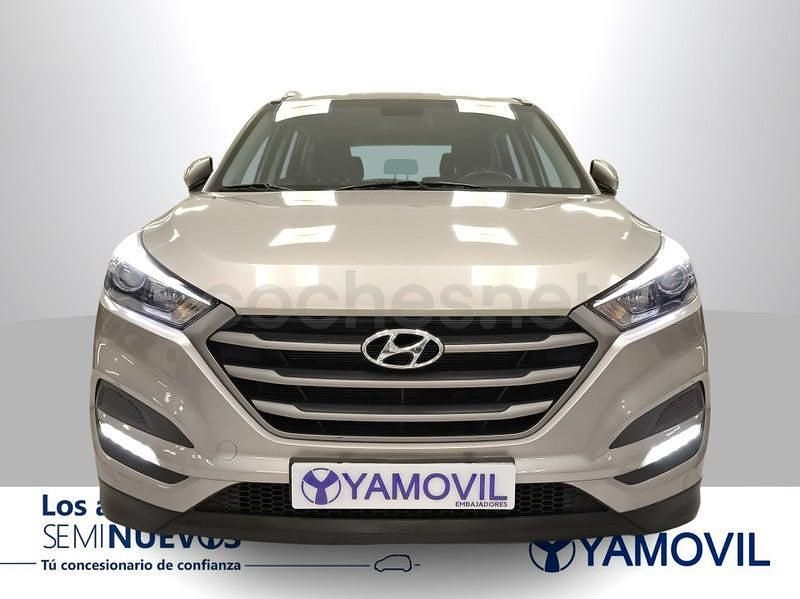 Usado Hyundai Tucson 131 CV (96 kW) 2016 Gris / plata SUV