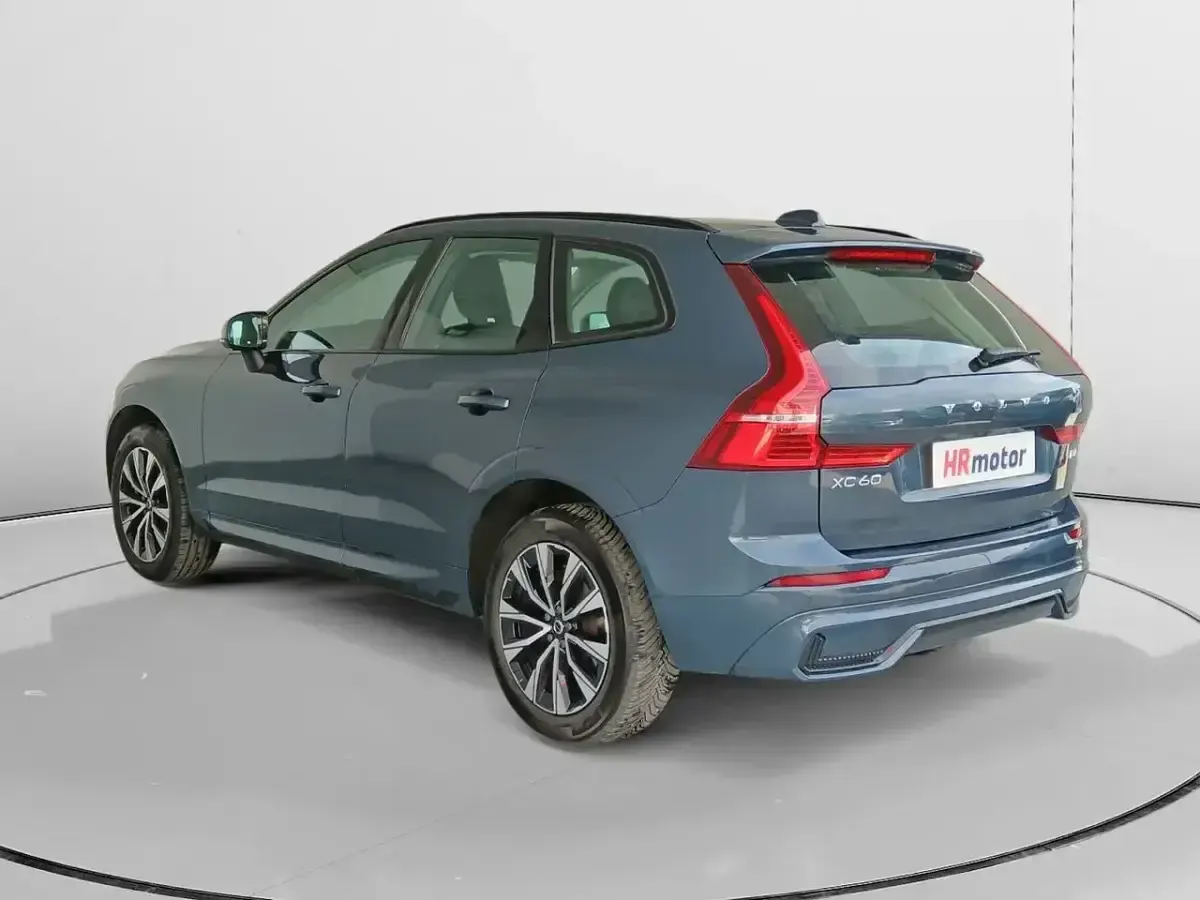 Usado Volvo XC60 Plus 197 CV (144 kW) 2023 Azul SUV