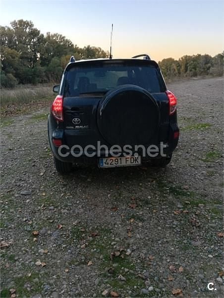 Usado Toyota RAV4 Premium 177 CV (130 kW) 2006 Negro SUV