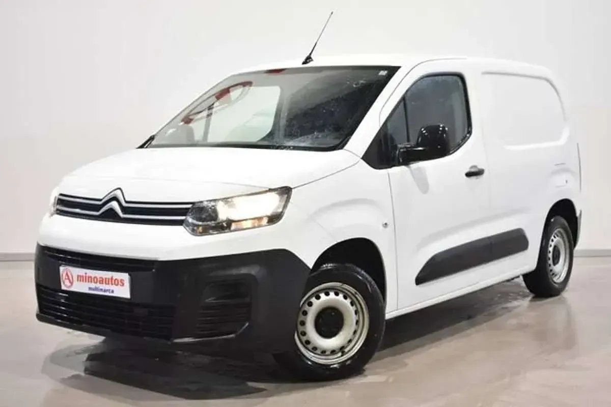 Usado Peugeot Partner 101 CV (74 kW) 2022 Blanco Monovolumen