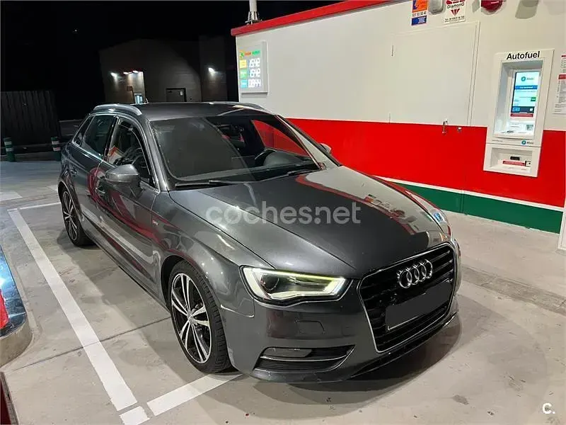 Usado Audi A3 S-Line 116 CV (85 kW) 2016 Gris / plata Berlina
