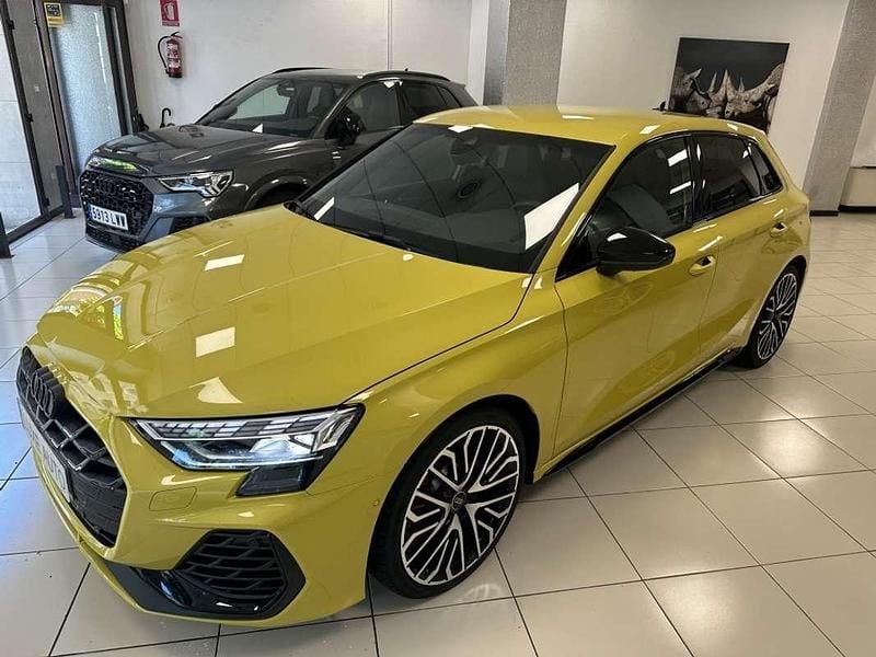 Usado Audi S3 Sportback Performance 333 CV (244 kW) 2024 Amarillo Utilitario