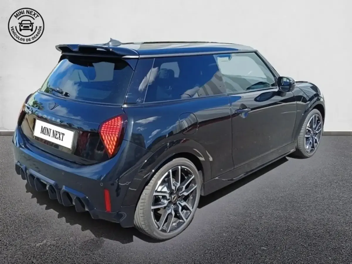 Usado Mini Cooper 114 kW (156 CV) 2026 Negro Utilitario