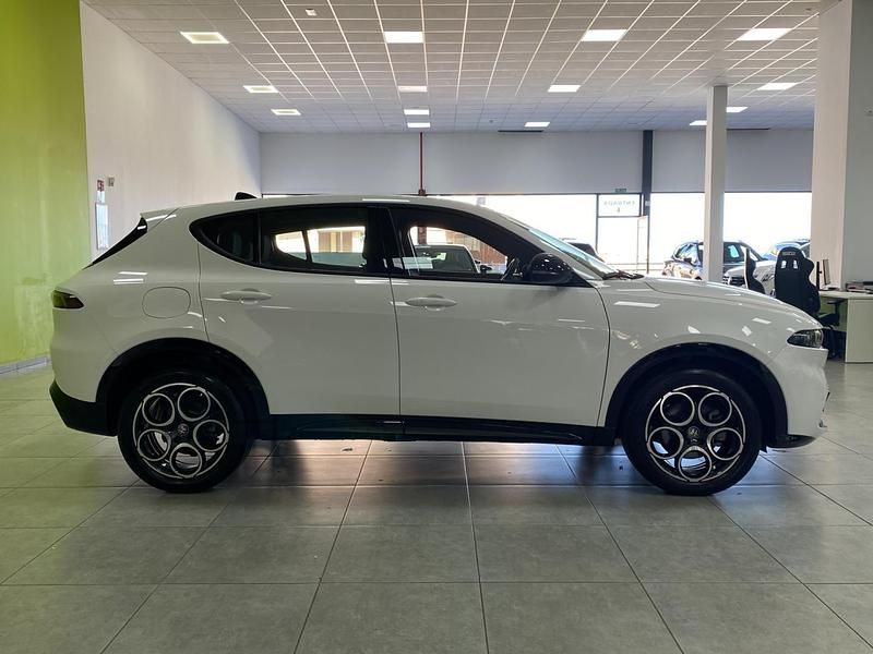 Usado Alfa Romeo Tonale Sprint 130 CV (95 kW) 2024 Blanco SUV