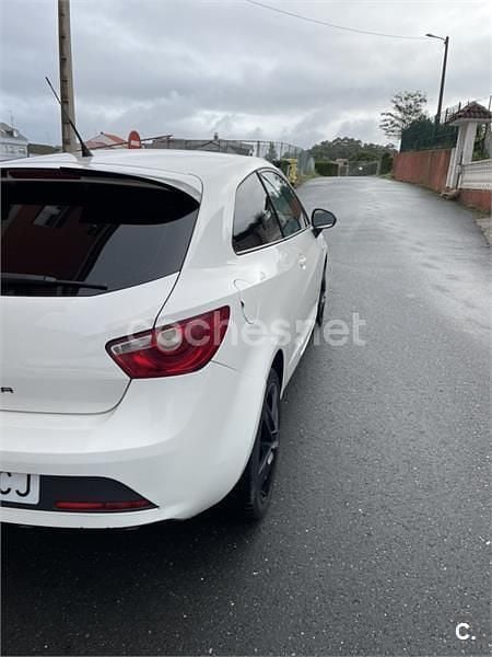 Usado Seat Ibiza SC FR 143 CV (105 kW) 2010 Blanco Utilitario