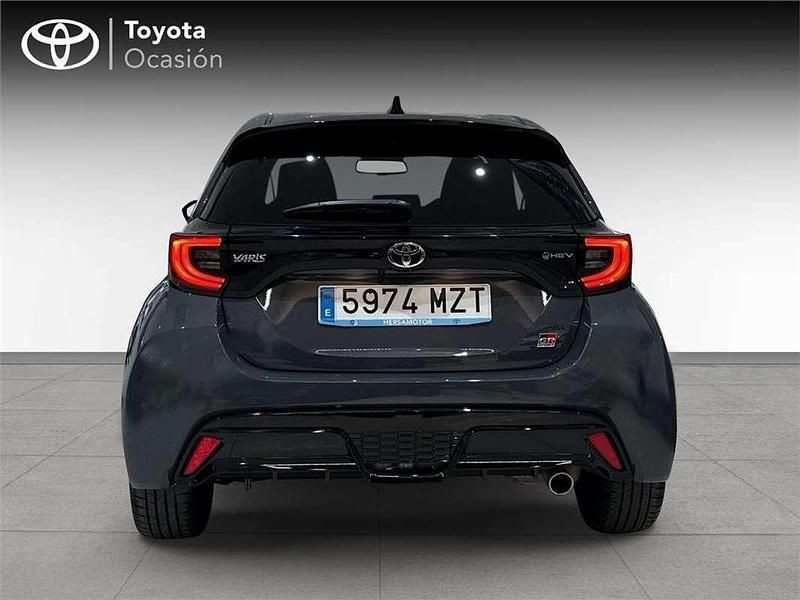 Usado Toyota Yaris Hybrid Sport 131 CV (96 kW) 2025 Monovolumen