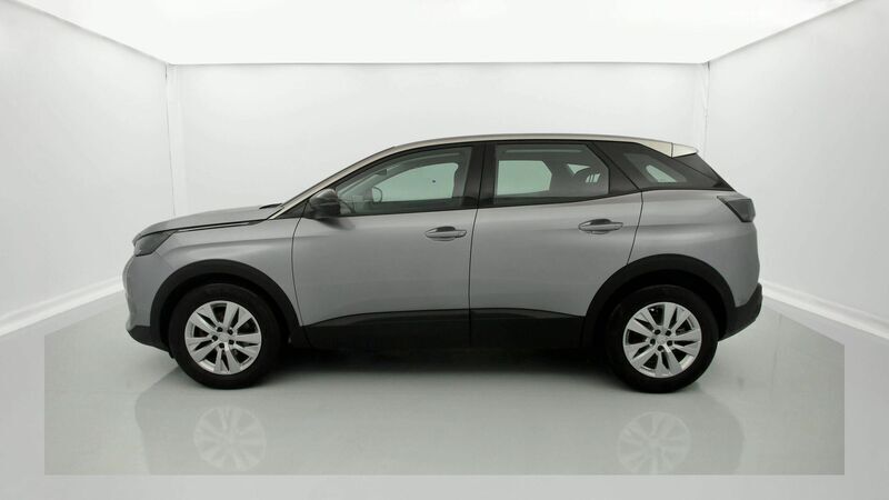 Usado Peugeot 3008 Active 130 CV (95 kW) 2022 Gris artense