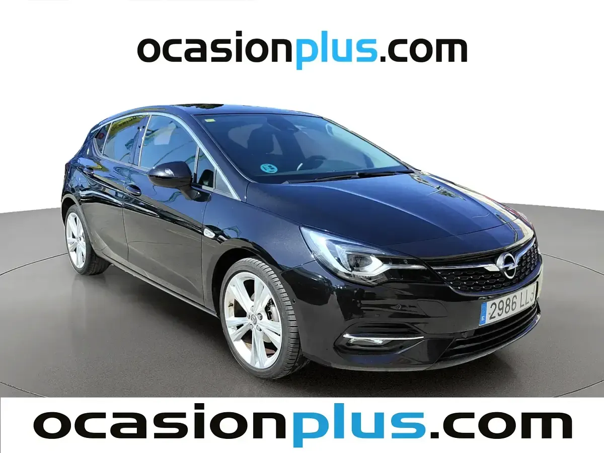 Usado Opel Astra Elegance 145 CV (106 kW) 2020 Negro Berlina