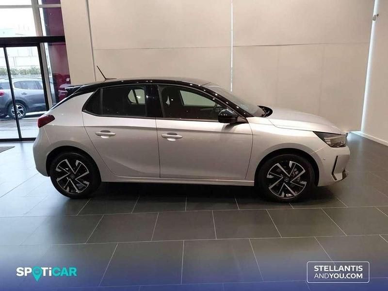 Usado Opel Corsa 101 CV (74 kW) 2025 Plateado Berlina