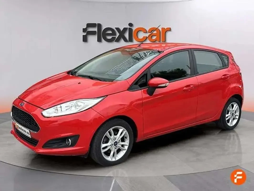 Usado Ford Fiesta 95 HP (69 kW) 2017 Vermelho Citadino