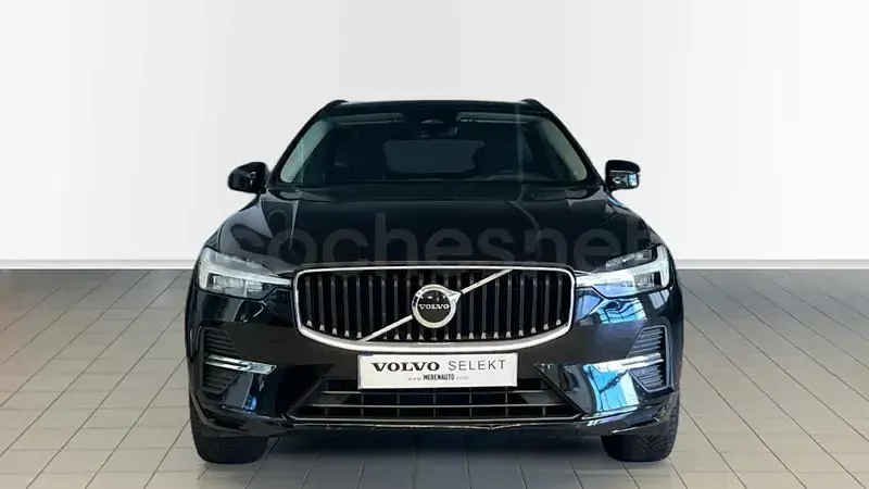 Usado Volvo XC60 Momentum 197 CV (144 kW) 2022 Negro SUV
