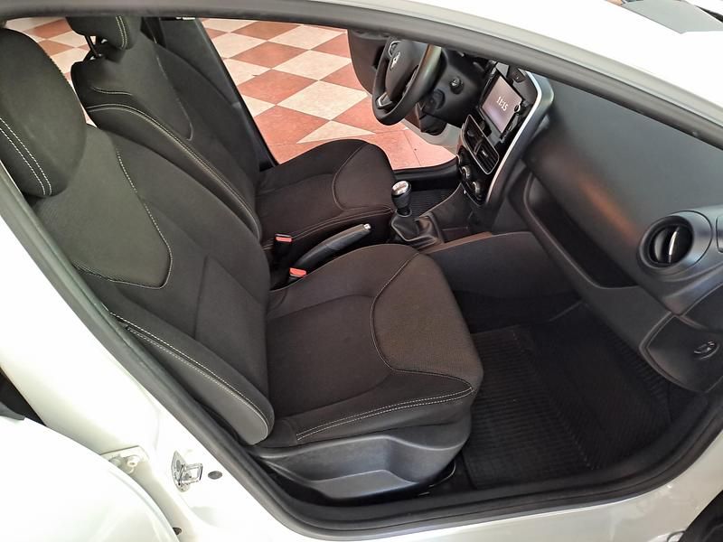 Usado Renault Clio IV 75 CV (55 kW) 2018 Blanco