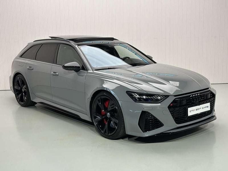Usado Audi RS6 Ambiente 600 CV (441 kW) 2022 Gris / plata Familiar