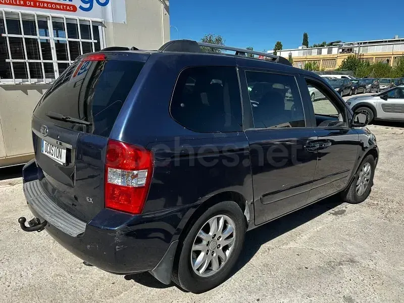 Usado Kia Carnival 185 CV (136 kW) 2010 Azul Monovolumen