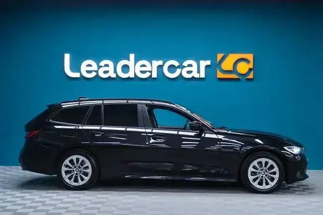 Usado BMW 320 190 CV (139 kW) 2021 Negro Familiar