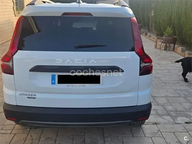 Używany Dacia Jogger Expression 140 KM (102 kW) 2025 Biały Minivan
