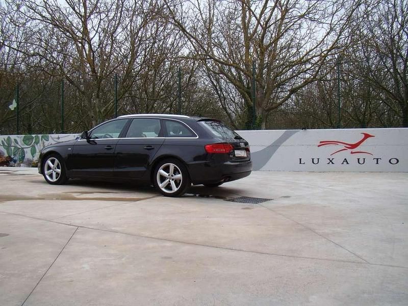 Usado Audi A4 S-Line 170 CV (125 kW) 2009 Negro Familiar
