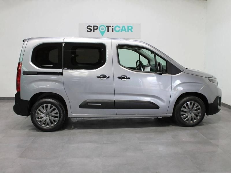 Usado Citroën Berlingo 130 HP (95 kW) 2025 Cinzento Monovolume