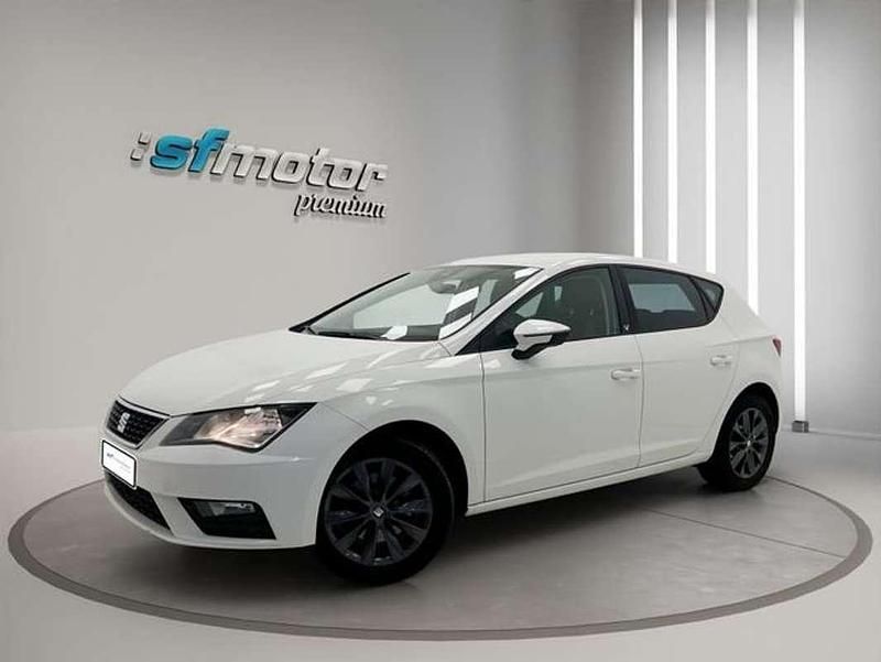 Usado Seat Leon ST Style 131 CV (96 kW) 2018 Blanco Familiar