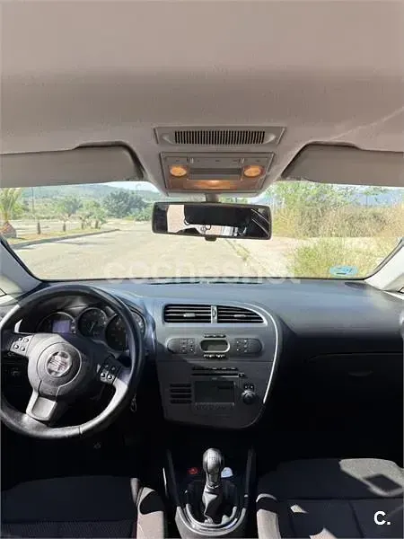 Usado Seat Leon Sport 125 CV (91 kW) 2008 Gris / plata Utilitario