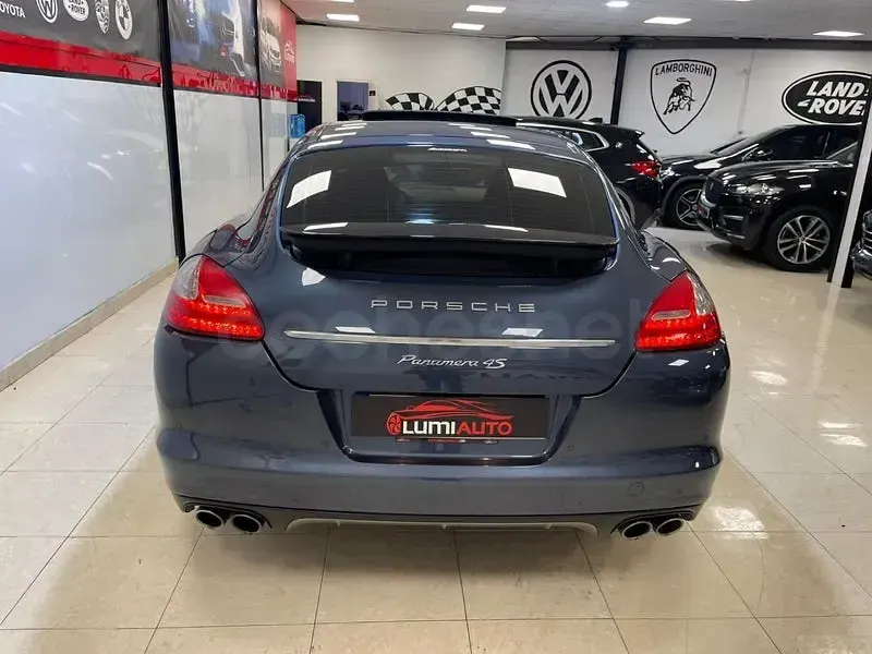Usado Porsche Panamera 400 CV (294 kW) 2011 Azul Utilitario