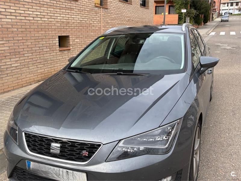 Usado Seat Leon ST FR 150 CV (110 kW) 2015 Gris / plata Familiar