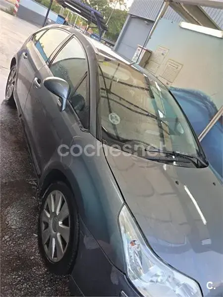 Usado Citroën C4 Exclusive 110 CV (80 kW) 2006 Gris / plata Berlina