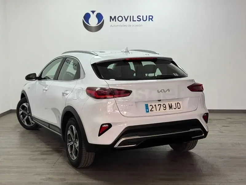 Usado Kia XCeed 120 CV (88 kW) 2023 Blanco SUV