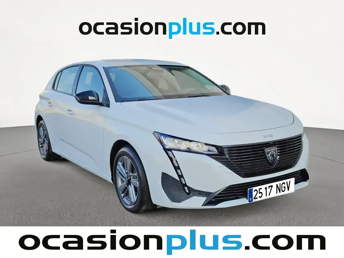Usado Peugeot 308 Active 130 CV (95 kW) 2024 Blanco Berlina