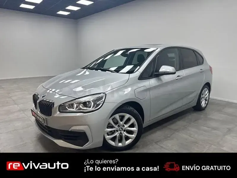 Usado BMW 225 Active Tourer iPerformance 220 CV (161 kW) 2021 Gris / plata Monovolumen
