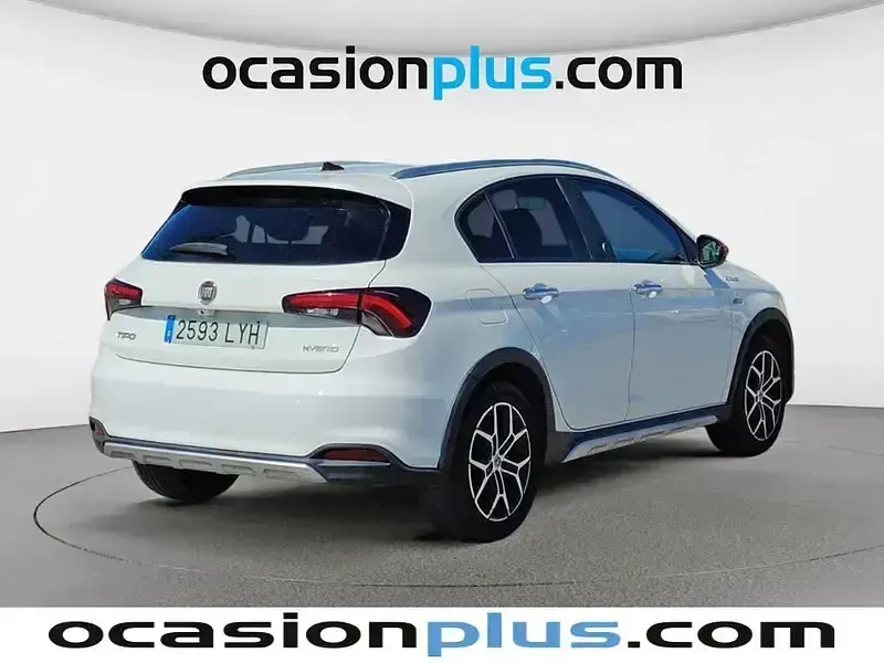 Usado Fiat Tipo Cross 130 CV (95 kW) 2022 Blanco Berlina