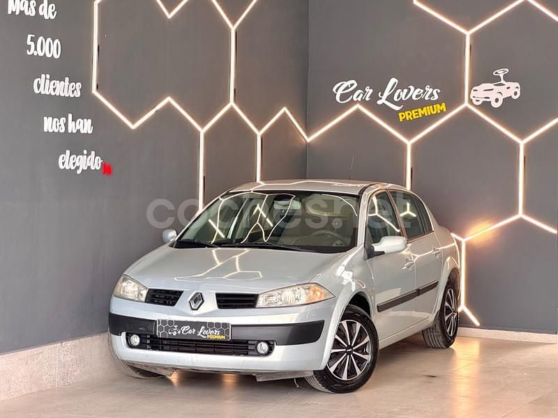 Usado Renault Mégane II Expression 80 CV (58 kW) 2004 Beige Berlina