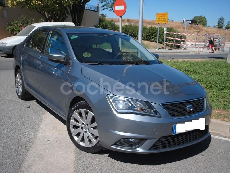 Beige Usado 2013 Seat Toledo Ecomotive Berlina | 9900 € (Precio justo) - Imagen 1/4