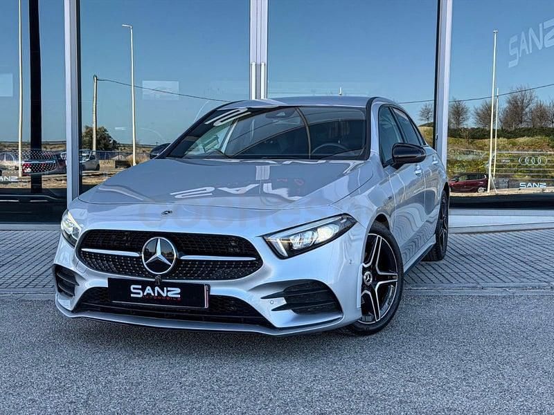 Usado Mercedes A200 163 CV (119 kW) 2022 Gris / plata Berlina