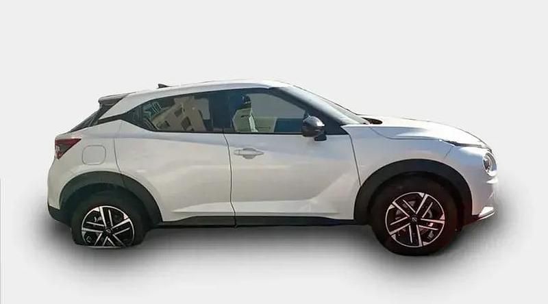 Usado Nissan Juke N-Connecta 114 CV (83 kW) 2025 Kori white metalizado SUV