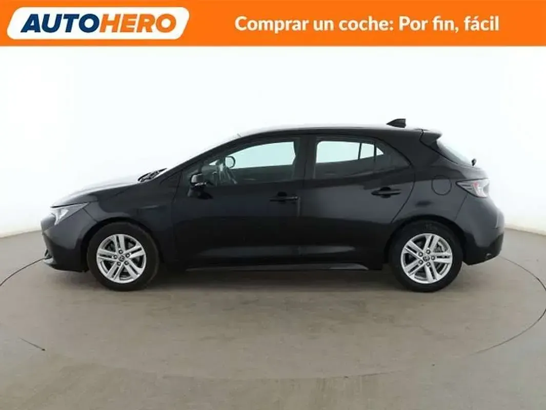 Usado Toyota Corolla Active 122 CV (89 kW) 2022 Negro Berlina
