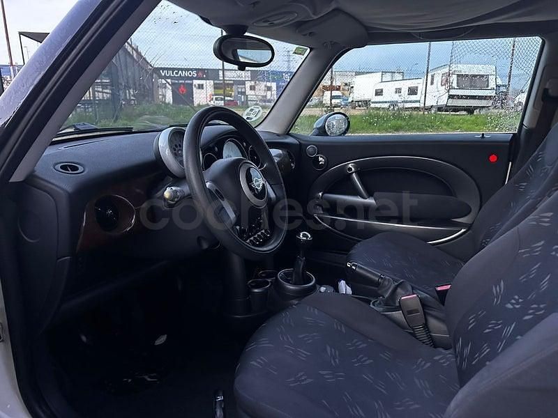 Usado Mini ONE 90 CV (66 kW) 2006 Beige Utilitario