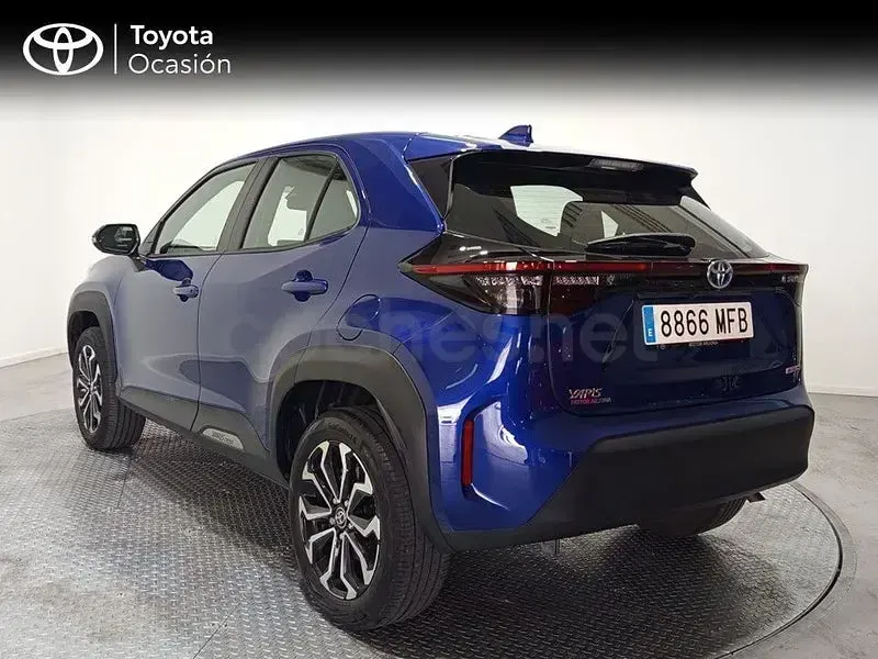 Usado Toyota Yaris Cross Active 116 CV (85 kW) 2023 Azul SUV