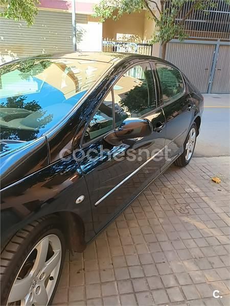 Usado Peugeot 407 143 CV (105 kW) 2008 Negro Berlina