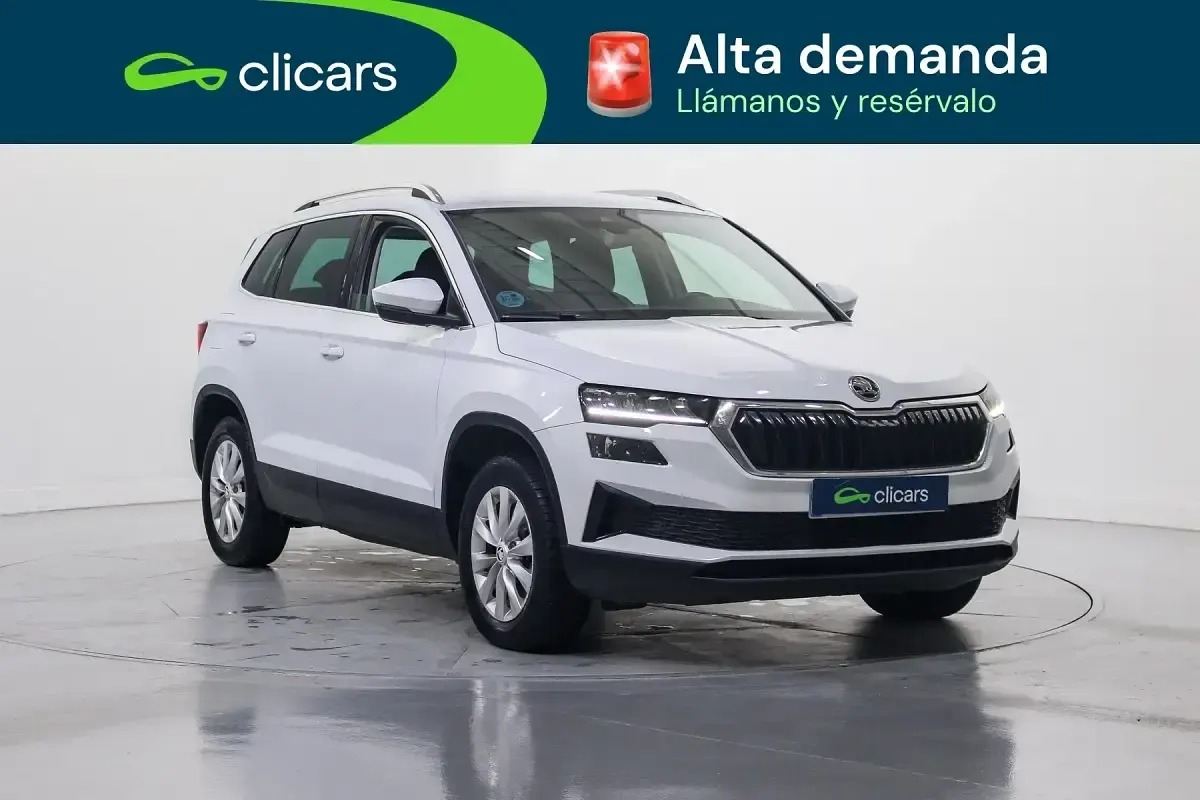 Usado Skoda Karoq Ambition 150 HP (110 kW) 2022 Branco SUV