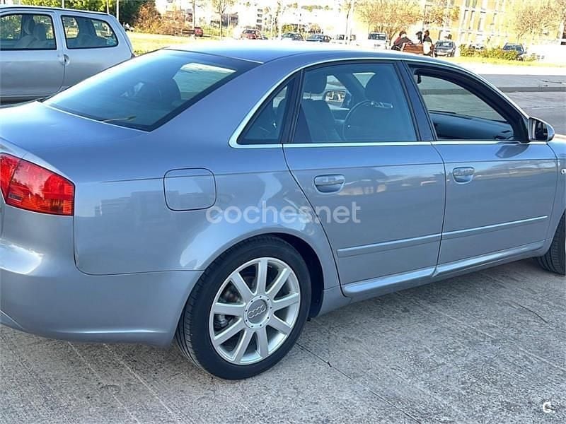 Usado Audi A4 S-Line 140 CV (102 kW) 2007 Gris / plata Berlina