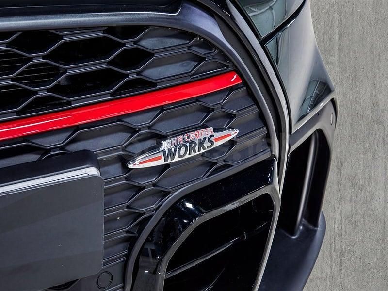 Usado Mini John Cooper Works 231 CV (169 kW) 2024 Verde Utilitario