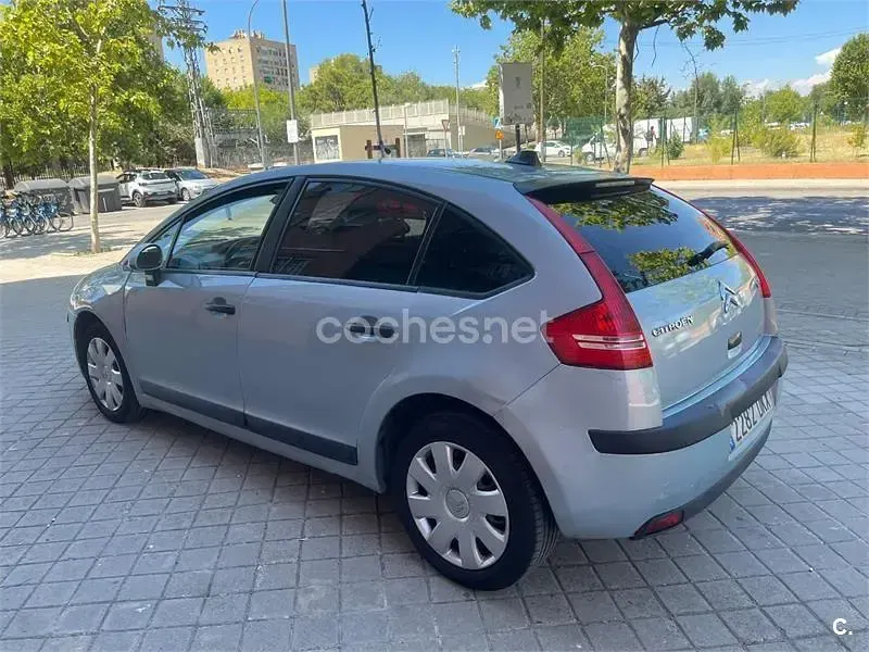 Usado Citroën C4 110 CV (80 kW) 2005 Gris / plata Berlina
