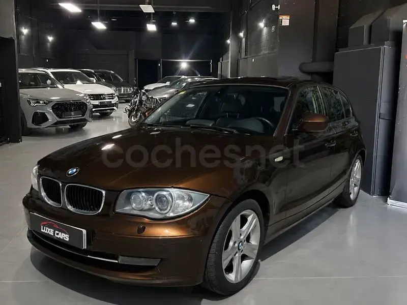 Usado BMW 118 Comfort Edition 143 CV (105 kW) 2011 Marrón Utilitario