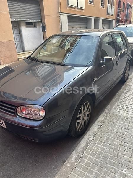 Gris / plata Usado 2003 VW Golf IV Highline Familiar | 3900 € (Precio justo) - Imagen 1/3