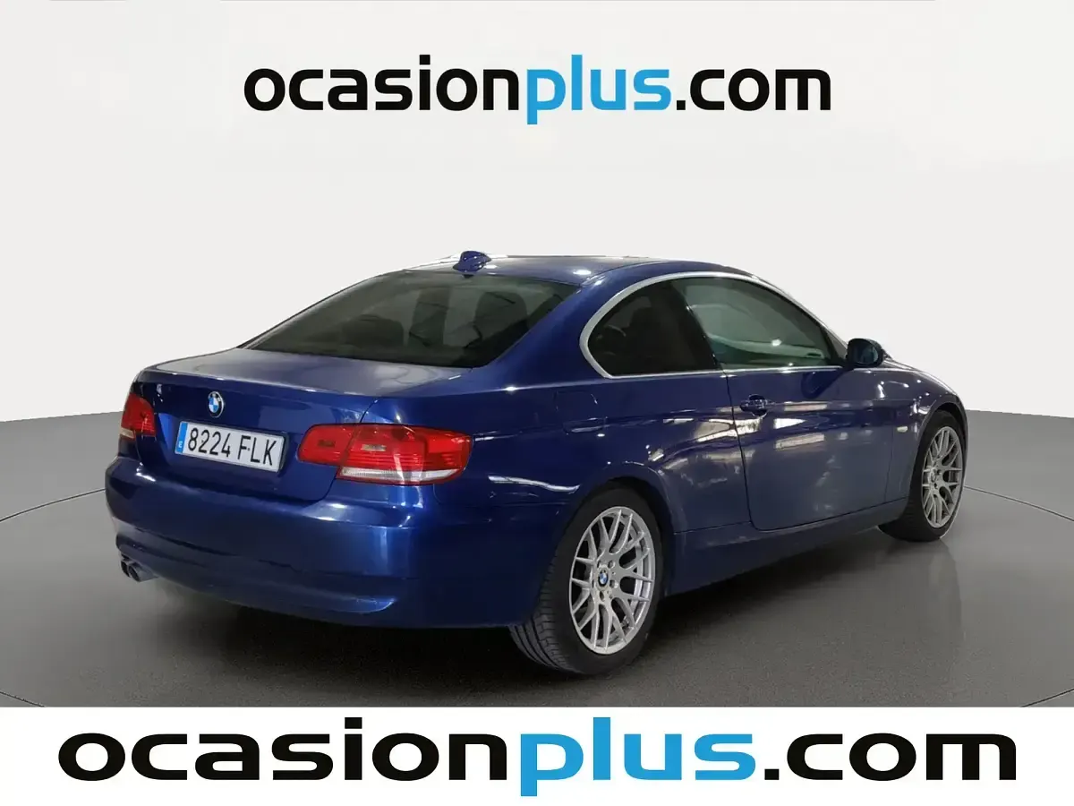 Begagnad BMW 330 272 HK (200 kW) 2007 Blå Sportkupé