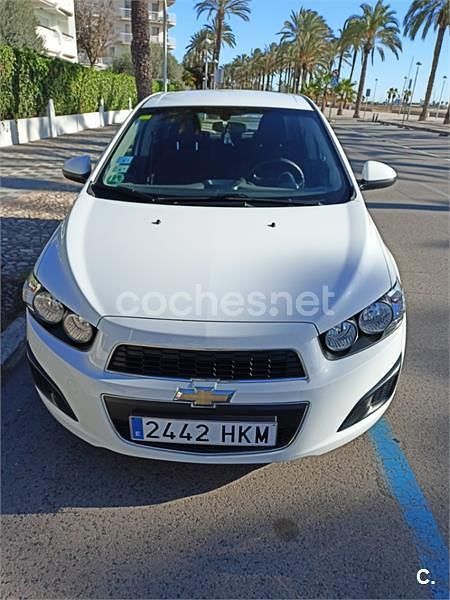 Blanco Usado 2012 Chevrolet Aveo LTZ Berlina | 6600 € (Precio justo) - Imagen 1/4