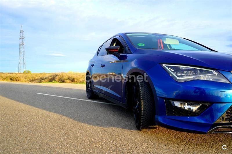 Usado Seat Leon FR 122 CV (89 kW) 2014 Azul Berlina