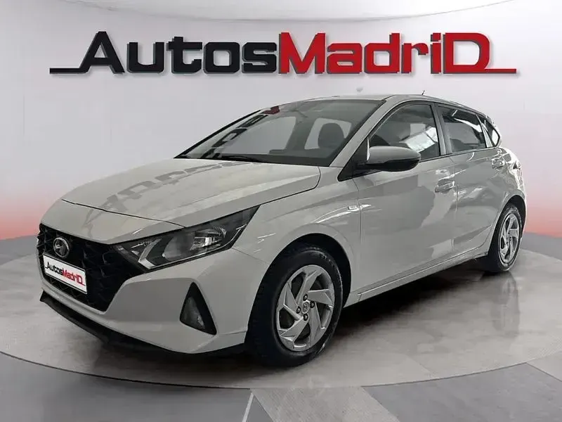 Usado Hyundai i20 100 CV (73 kW) 2021 Blanco Utilitario